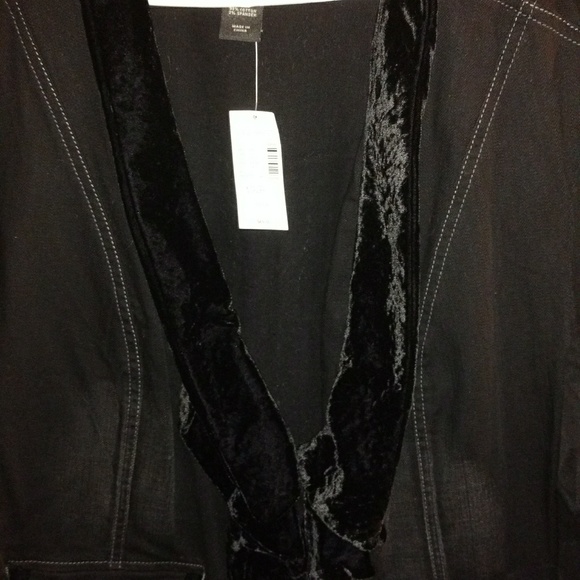 Jean Jacket with Velvet Trim - Picture 4 of 7